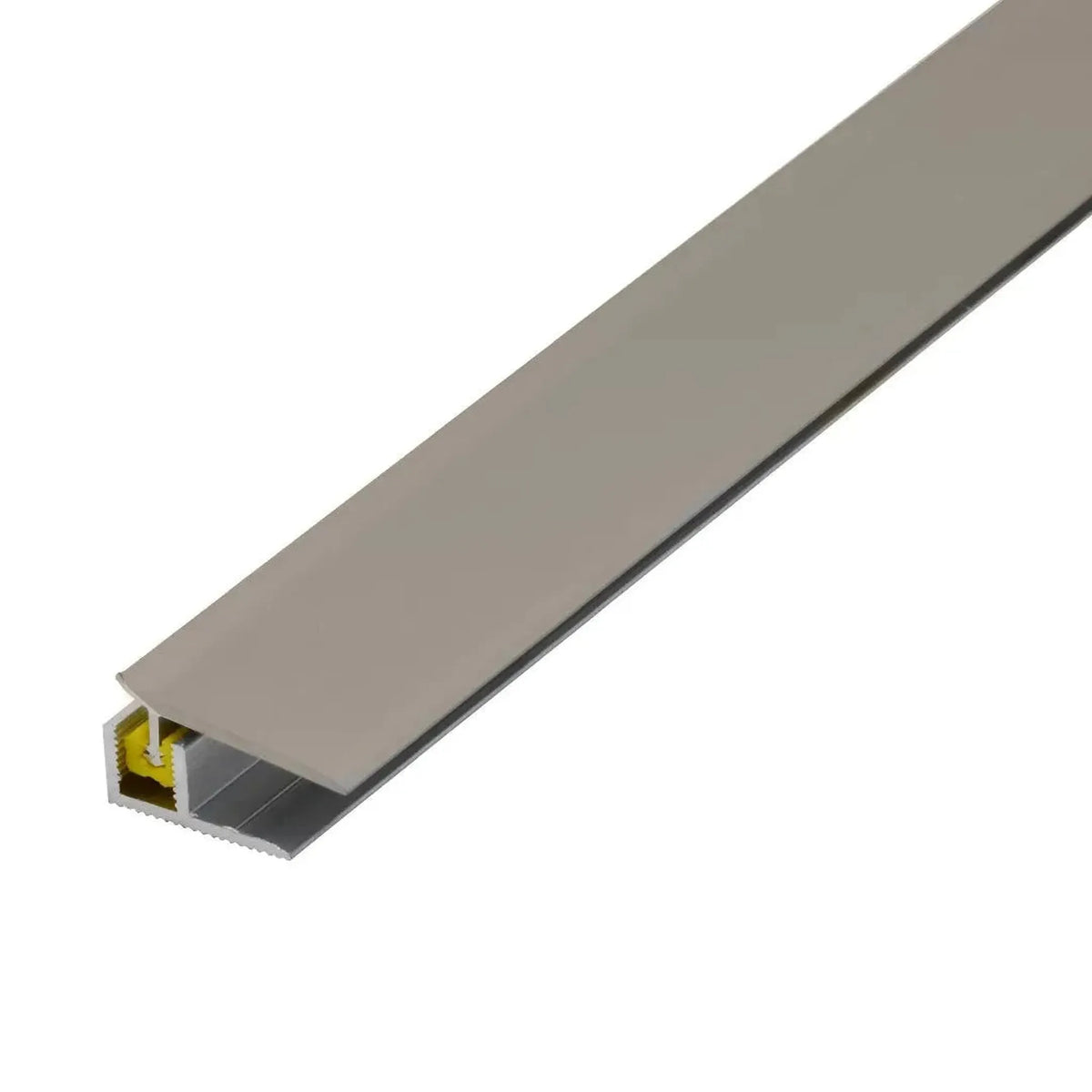 Détail du profilé de raccordement mural Clip anodisé en titane. Profilé de sol, clip jaune et profilé supérieur #FR0003705
#FR0003706