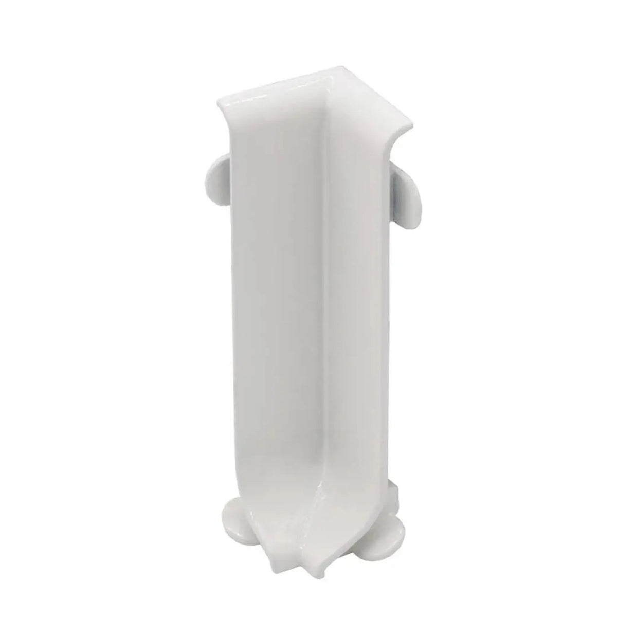 Detailed view of a white powder-coated inside corner skirting board aluminium with matt appearance #A0004274
#A0005103