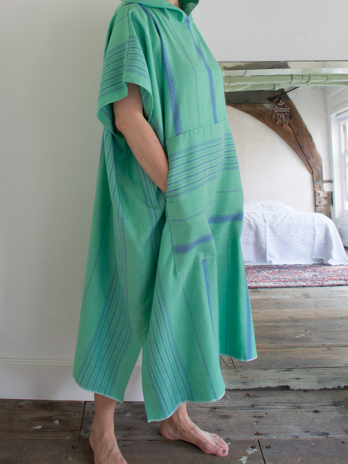 Ottomania surf poncho -jade green and ocean blue