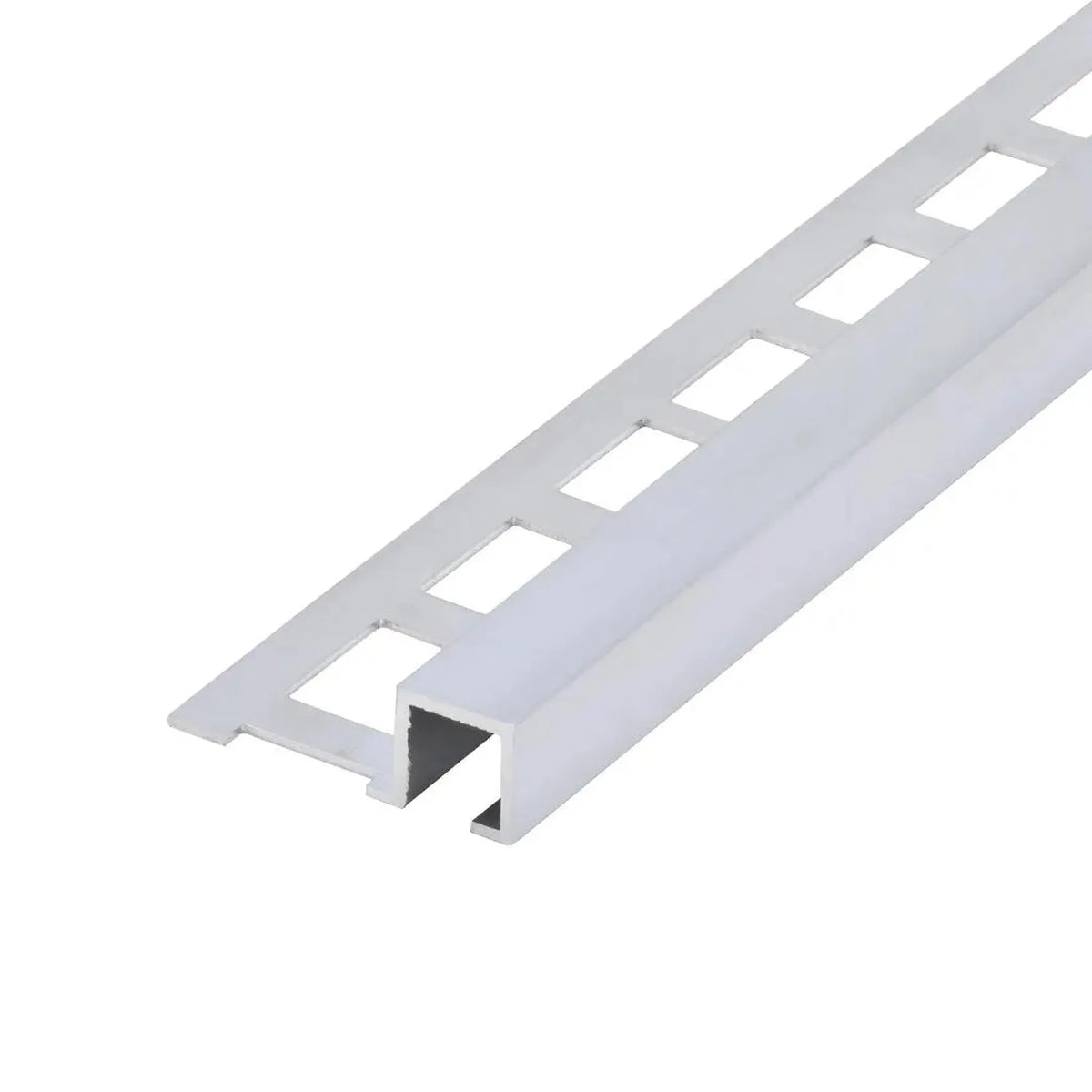 Profilé carré argent avec surface non traitée et découpe carrée