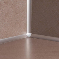Sfeerbeeld zilveren wandaansluitprofiel met binnenhoek aan een wand geïnstalleerd #A0002910 #A0002170 #A0002177 #A0002184