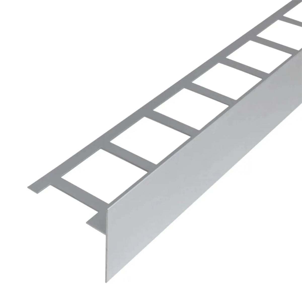 profilé angulaire pour balcon en forme de T argenté mat avec aile perforée et cache 60mm #FR0003287