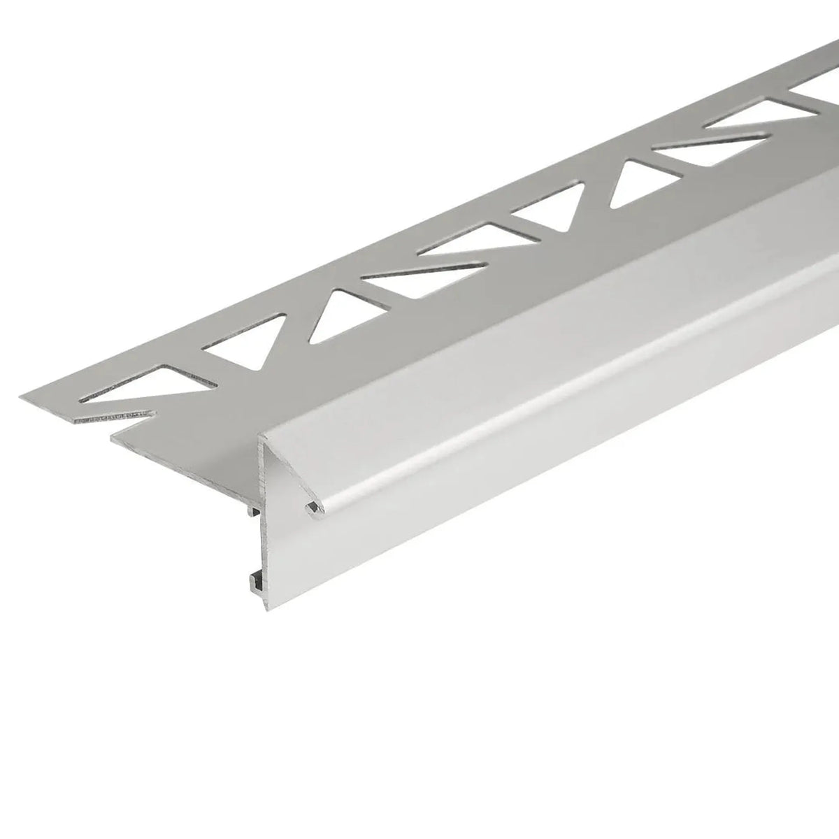 Detailed view of the silver anodised balcony angle profile with drip edge. Panel height 18 mm #A0003318 #A0003321 #A0003324