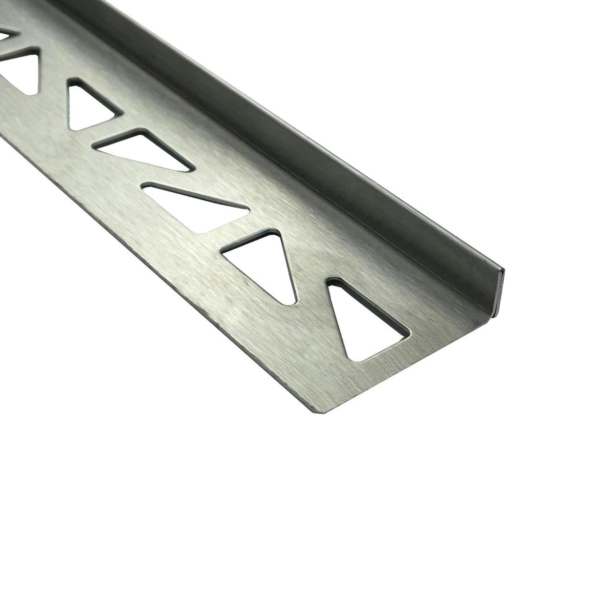 Detailaufnahme der Innenseite des linken DURAL Gefällekeil Edelstahl mit dreieckiger Stanzung im Auflageschenkel und Schliffmuster #A0002316 #A0002320 #A0002319 #A0003894 #A0002321 #A0002322 #A0002323 #A0004142 #A0002324 #A0002325 #A0002326 #A0004143 #A0005197 #A0005198 #A0005199 #A0005200
