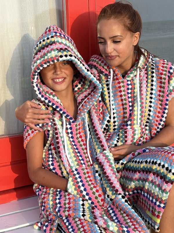 Kinder poncho Pom