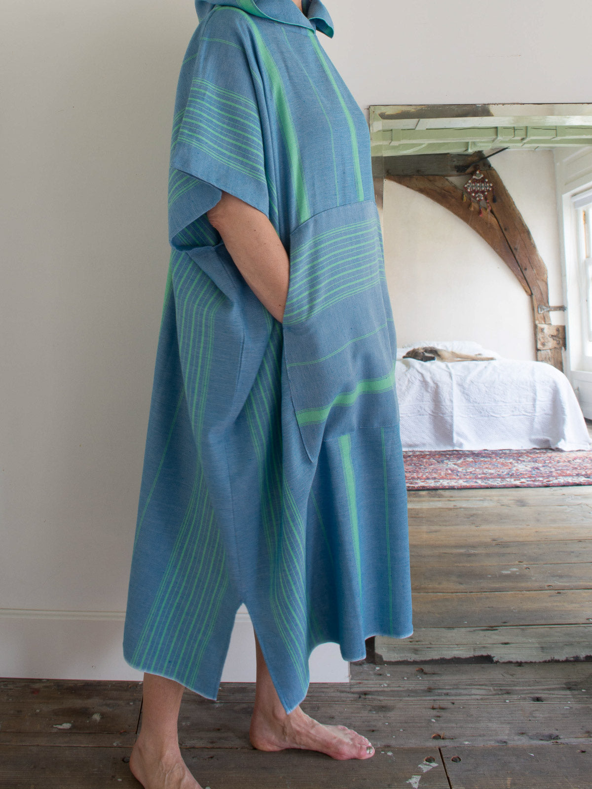 Ottomania surf poncho -ocean blue and jade green