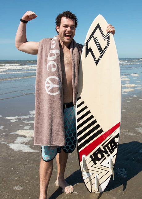 Taupe strandlaken met naam print