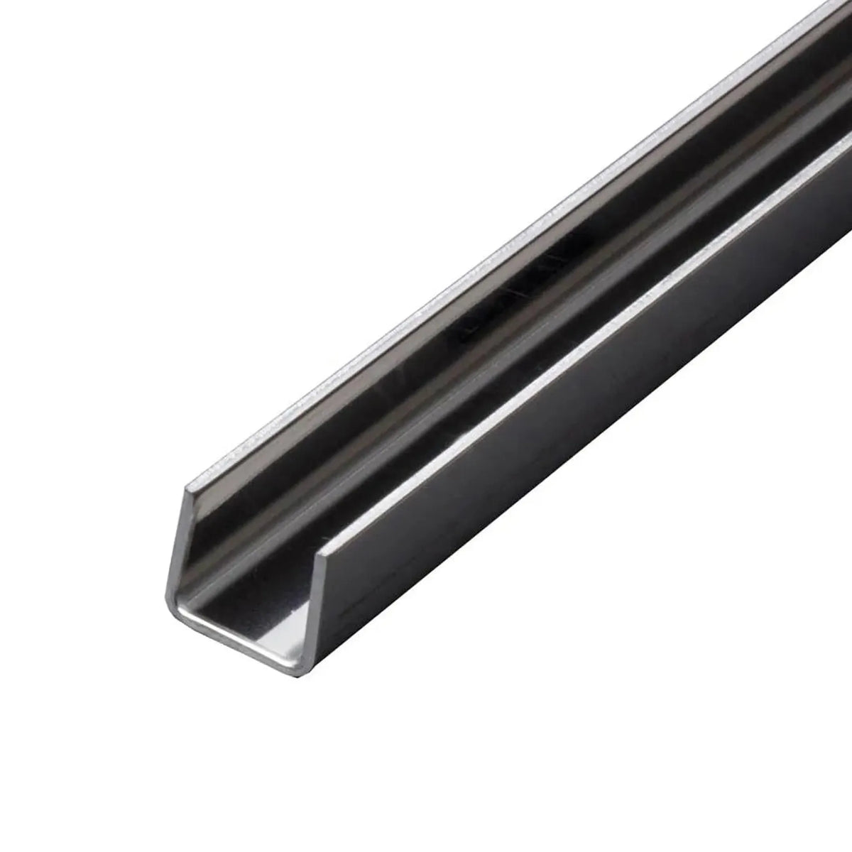 Detailaufnahme U-Profil Edelstahl mit leicht glänzender, natürlicher Oberfläche #A0003872 #A0003875